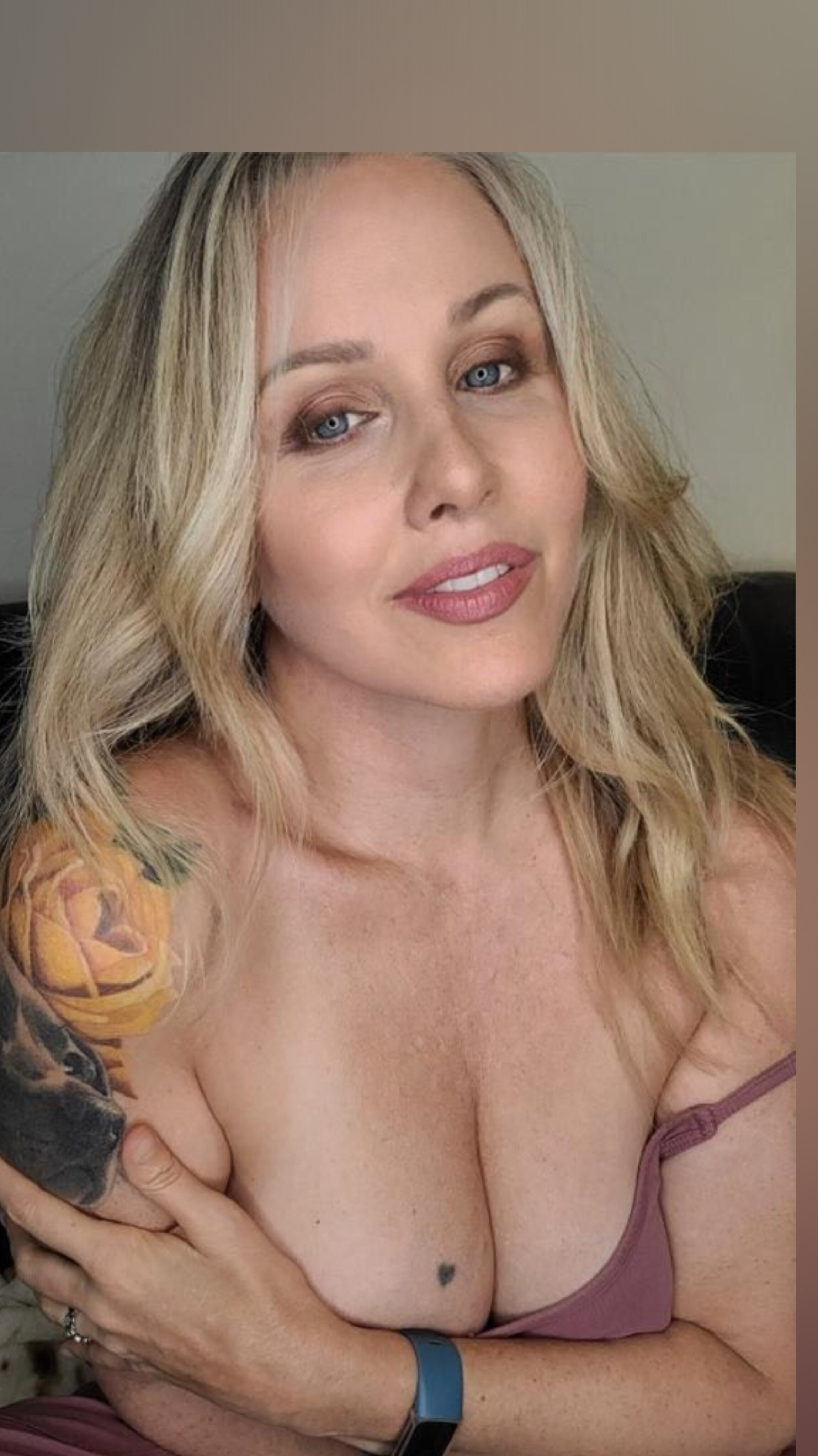 JuliaAnn 🩷