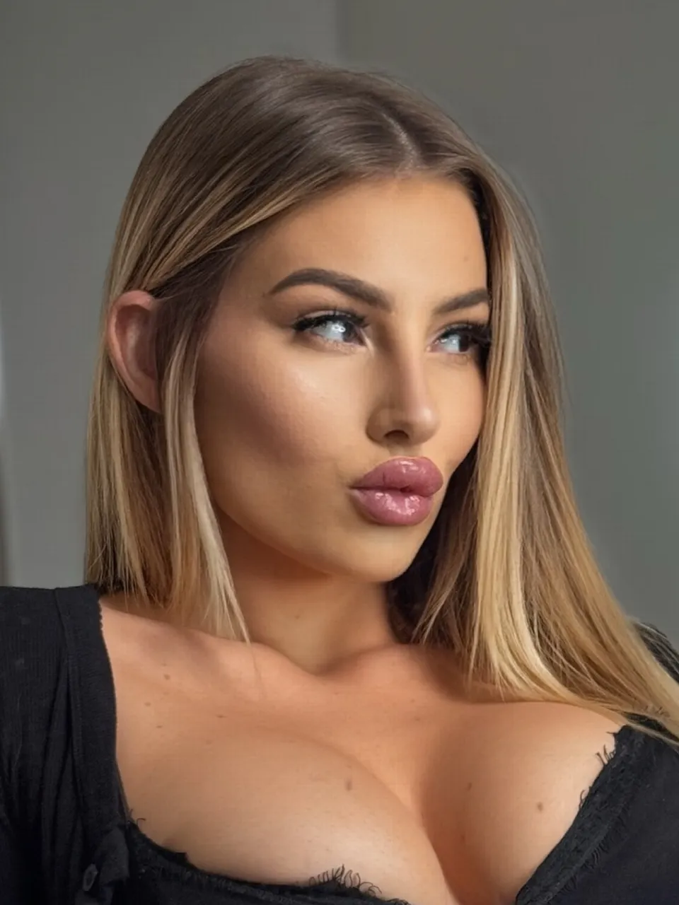Dannii Louise 💗